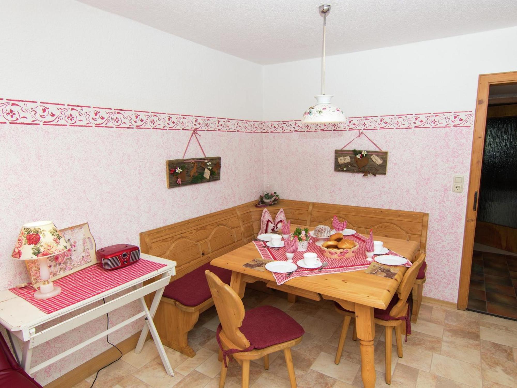 Alluring Holiday Home In Ubersee With Whirlpool Екстер'єр фото