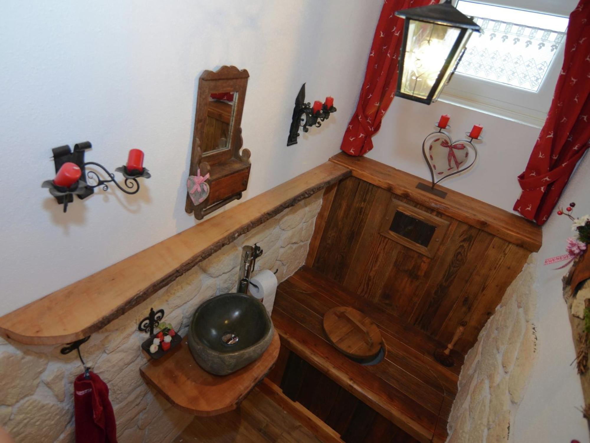 Alluring Holiday Home In Ubersee With Whirlpool Екстер'єр фото