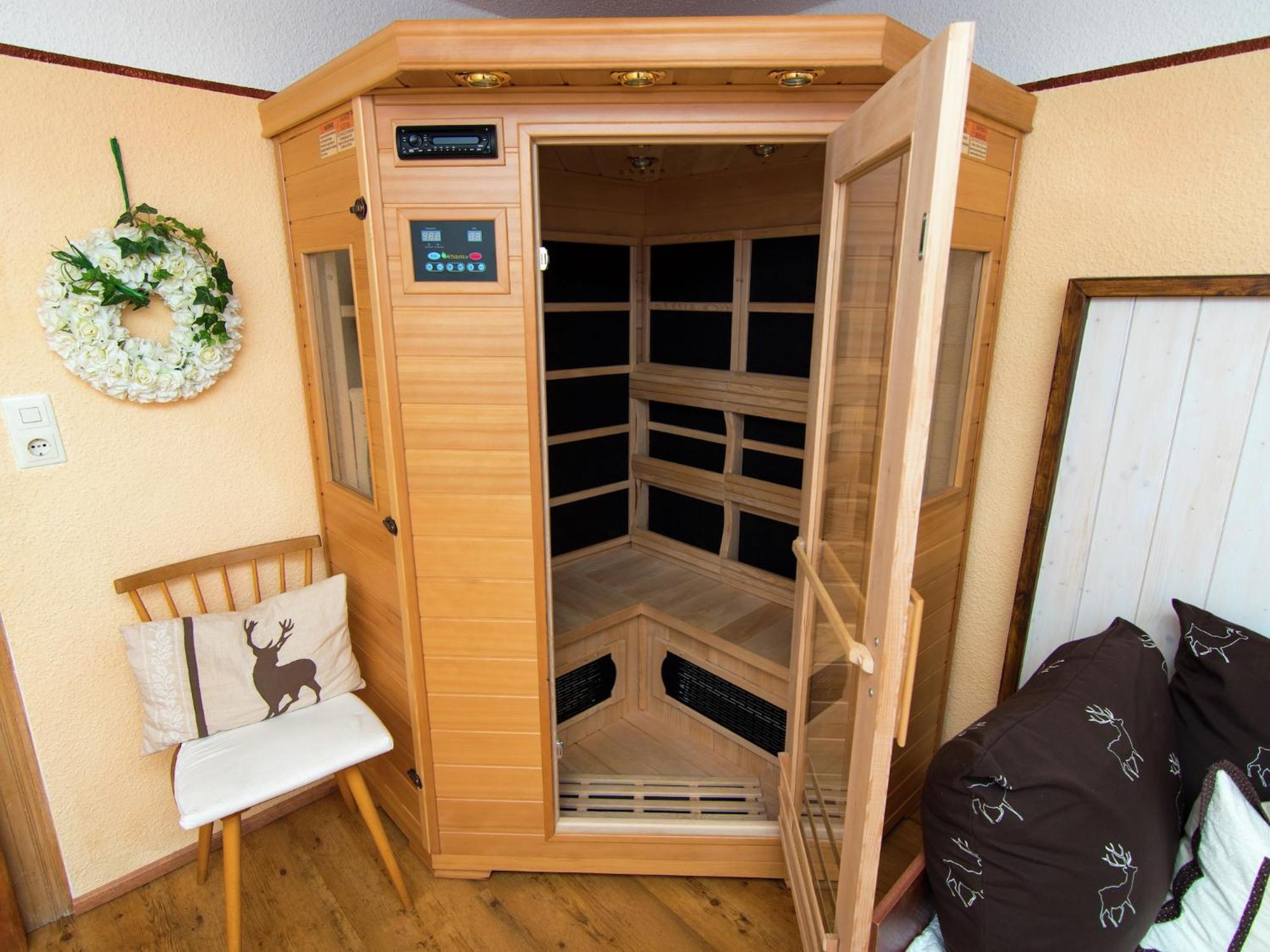 Alluring Holiday Home In Ubersee With Whirlpool Екстер'єр фото