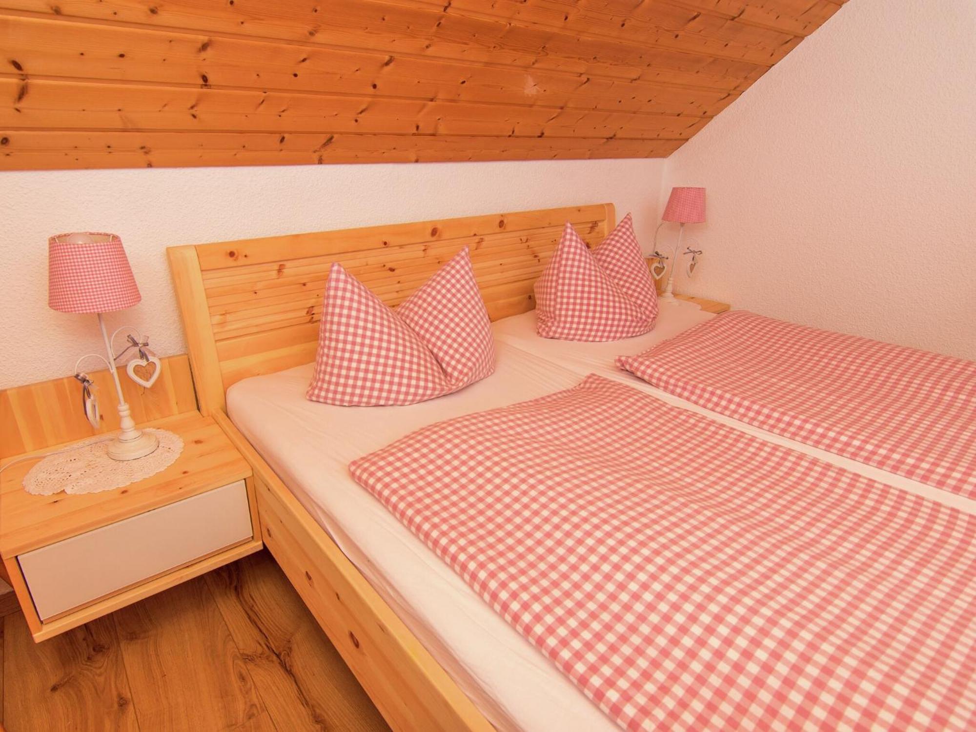 Alluring Holiday Home In Ubersee With Whirlpool Екстер'єр фото
