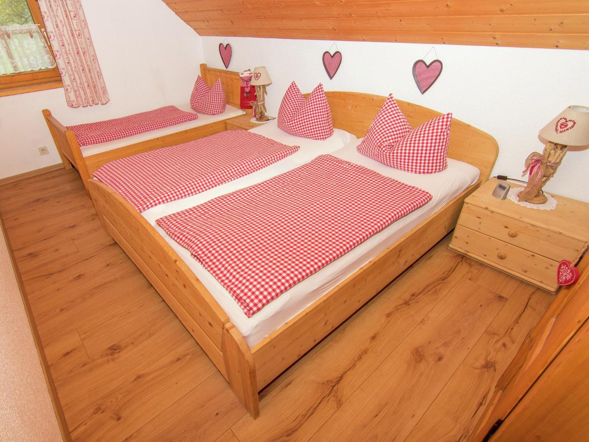 Alluring Holiday Home In Ubersee With Whirlpool Екстер'єр фото