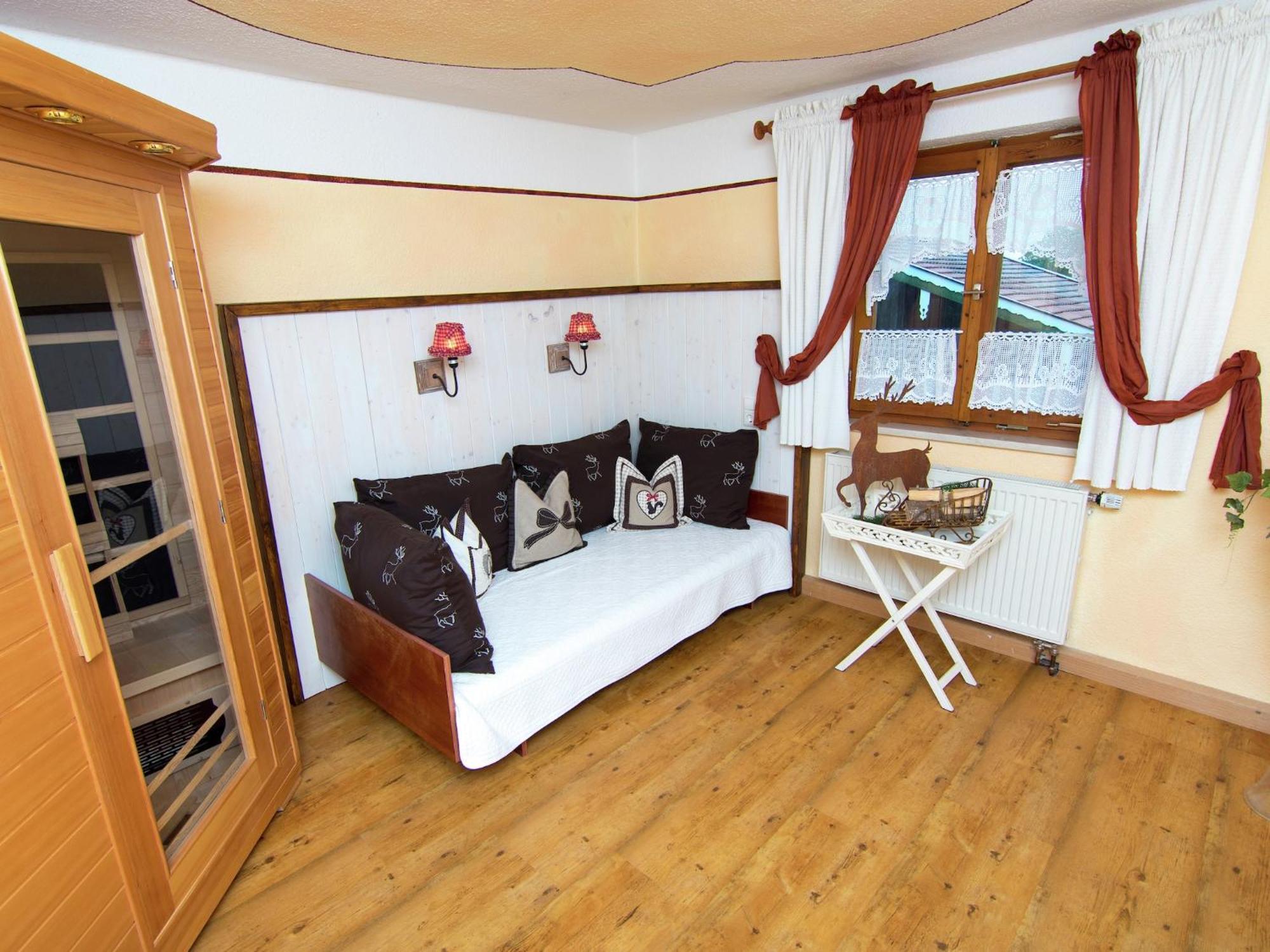 Alluring Holiday Home In Ubersee With Whirlpool Екстер'єр фото