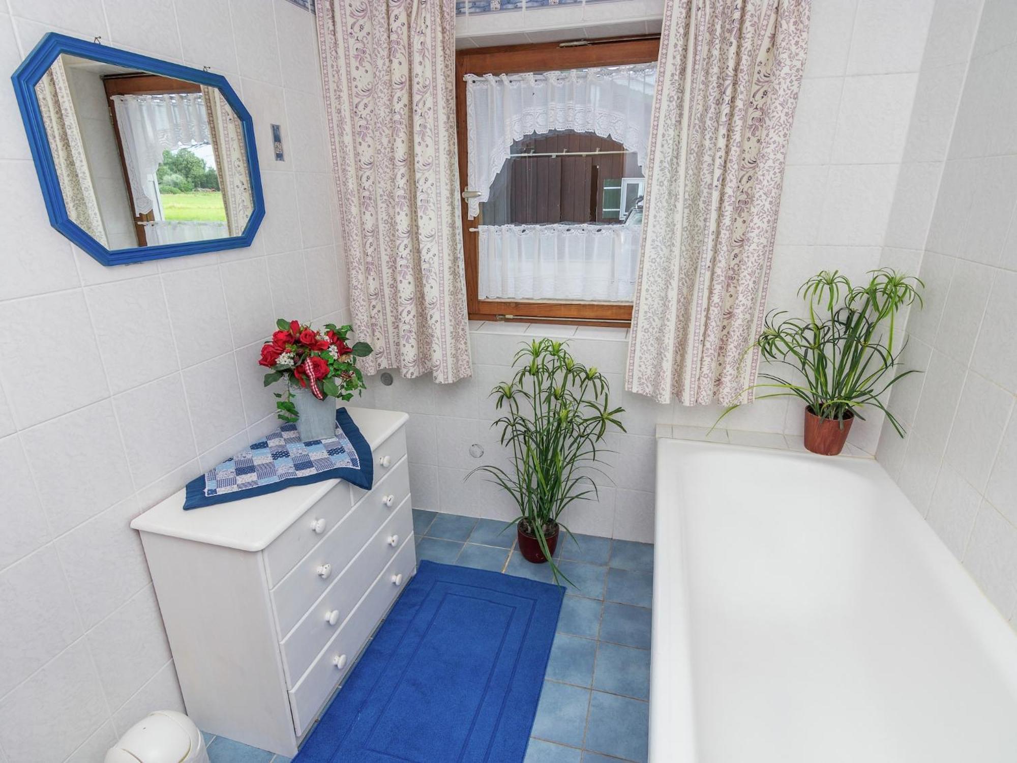 Alluring Holiday Home In Ubersee With Whirlpool Екстер'єр фото