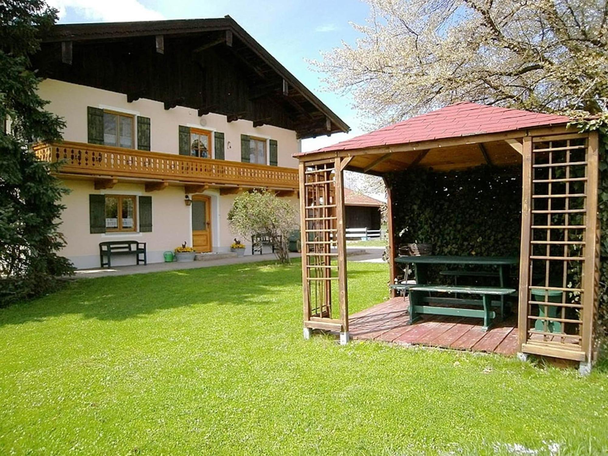 Alluring Holiday Home In Ubersee With Whirlpool Екстер'єр фото
